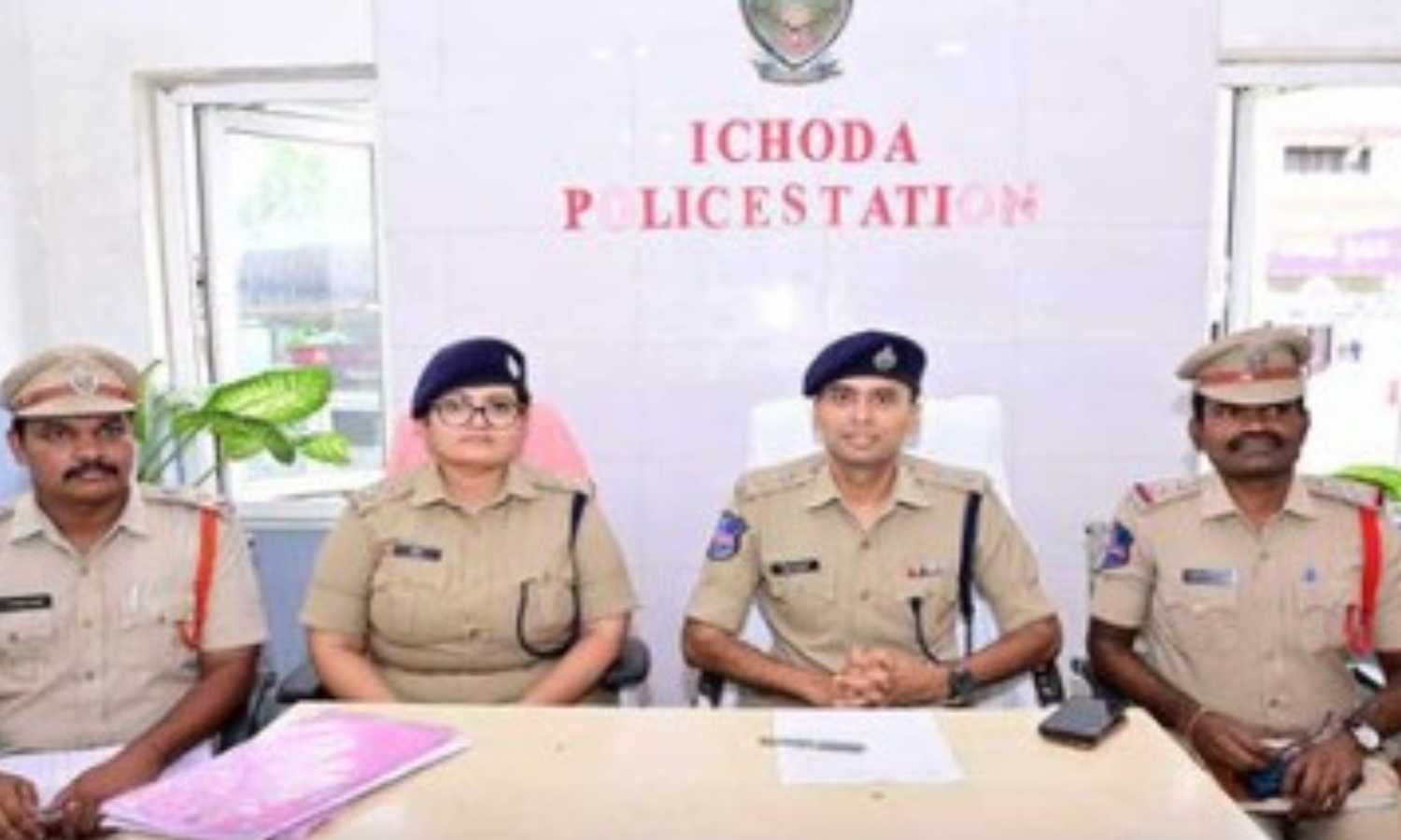 fake police Adilabad
