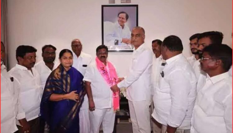 Congress leaders join BRS
