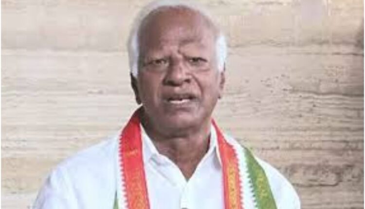 Kadiam Srihari resignation