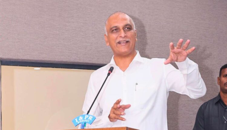 saree distribution Congress polls