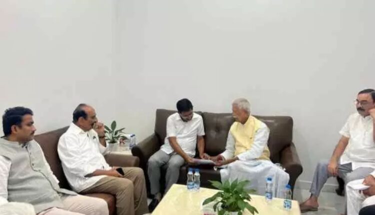 Adarsha Rythu system