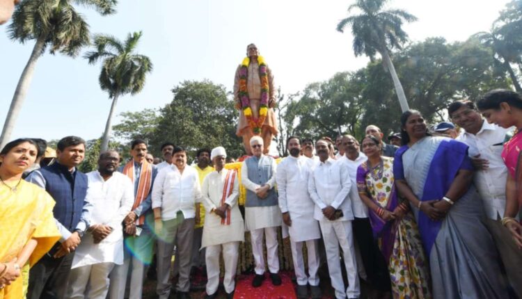 tributes to Vajpayee