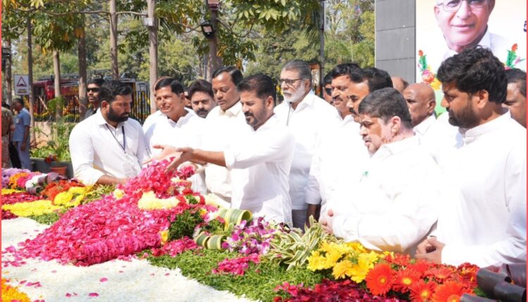 CM pays tributes to Jaipal Reddy