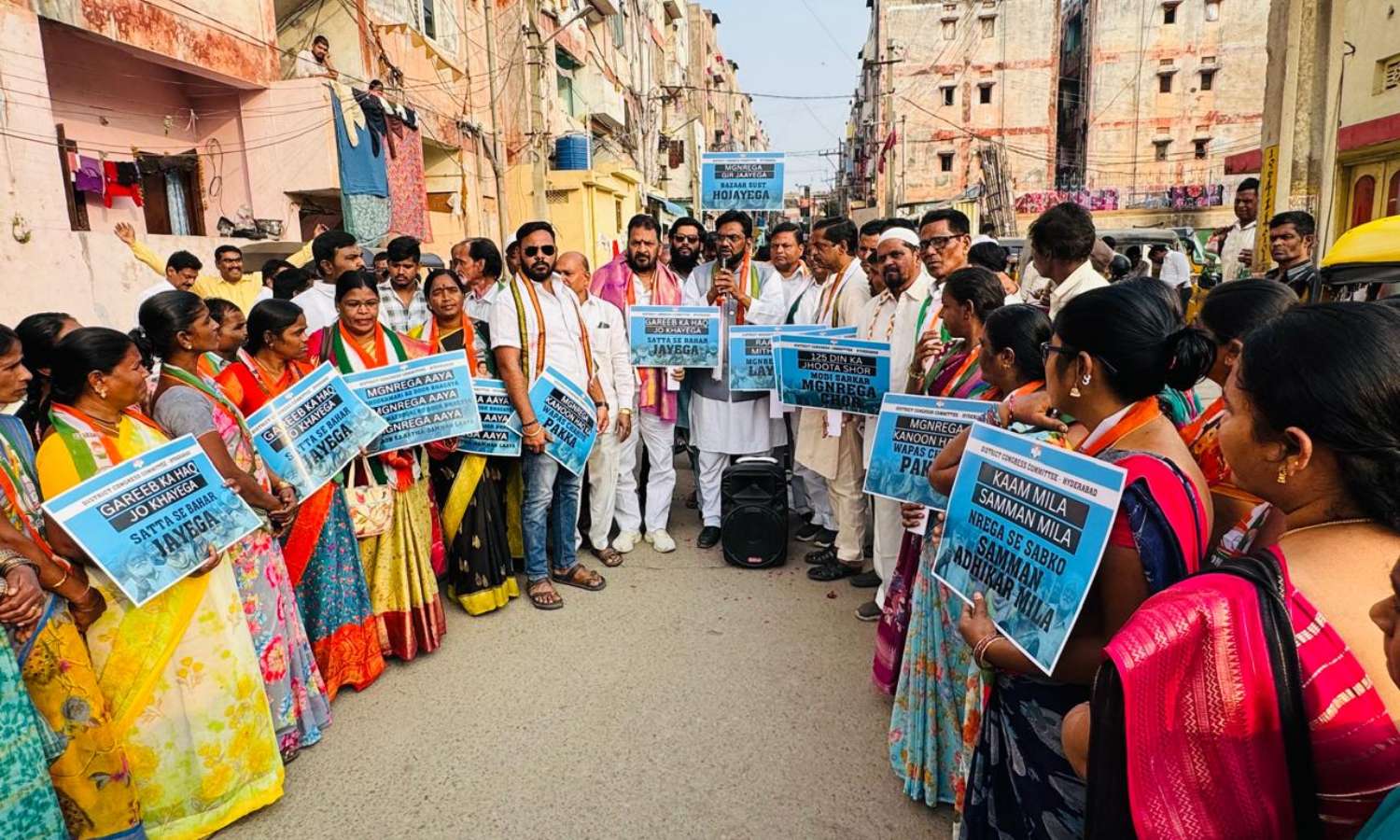 Congress launches MGNREGA Bachao