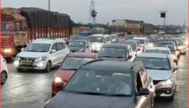 Heavy traffic on Hyderabad–Vijayawada highway