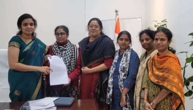 women journalists accreditation rules