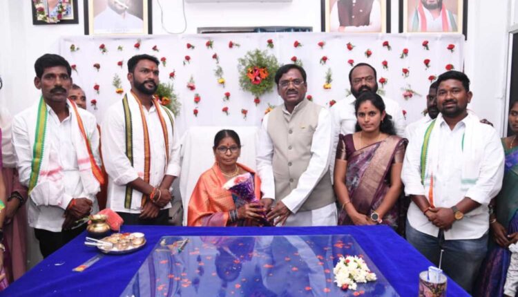 Vivek pushes Chennur Municipality development