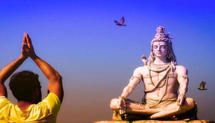 Devotees throng Shiva temples on Maha Shivaratri