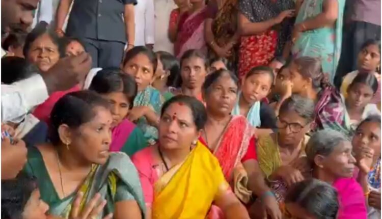 Khammam eviction victims visited by Kavitha