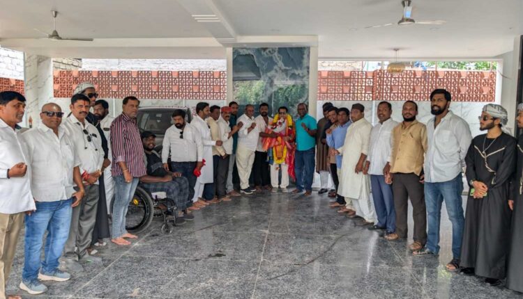 Eid greetings: TNGOs union honours Hussaini Mujibanna