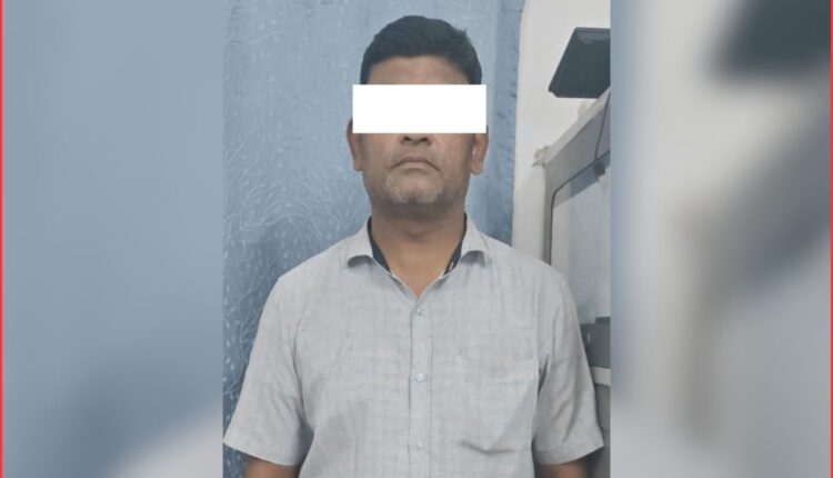 Extortion racket busted in Charminar