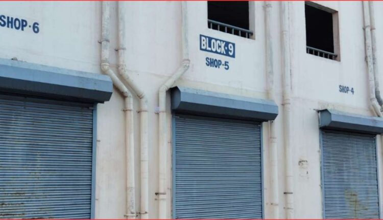 2BHK colony shop auction