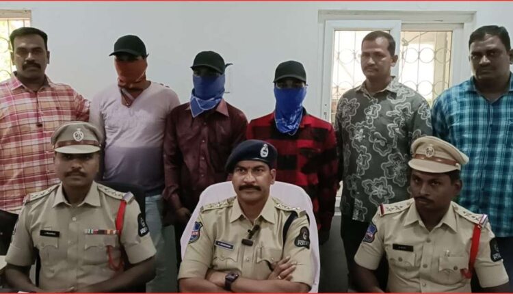 Kanchanbagh phone snatching gang