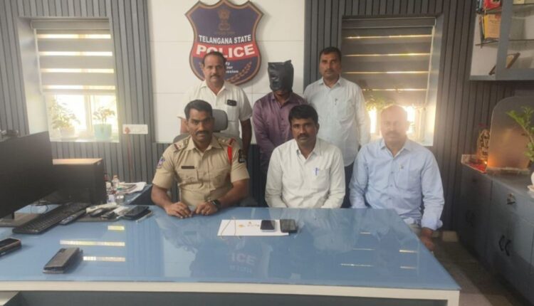 Burglar arrested in Hyderabad