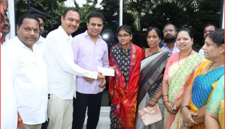 EAMCET topper Malladi Rushi
