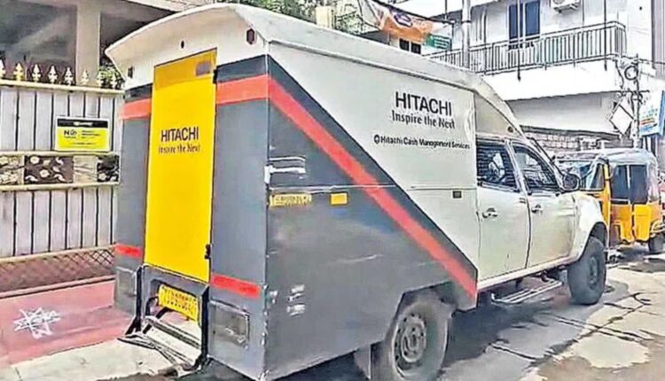 ATM cash theft: Driver flees with Rs 17 lakh