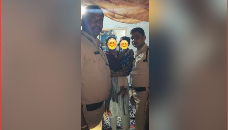 Missing girl reunited by Chilkalguda police