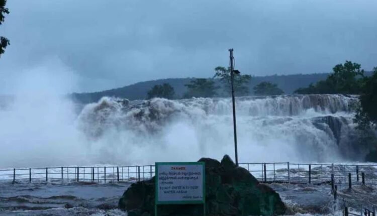 Bogatha Falls flooding suspends tourist visits