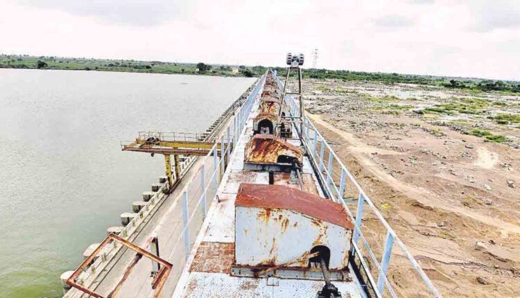 Krishna Bhima barrages: BRS raises concerns