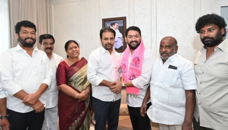 Bhargav Deshpande quits Congress, joins BRS