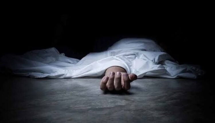 Kamareddy man dies by suicide as wife stays away