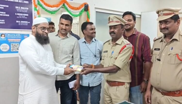 Mehdipatnam Police recovery returns 37 missing phones