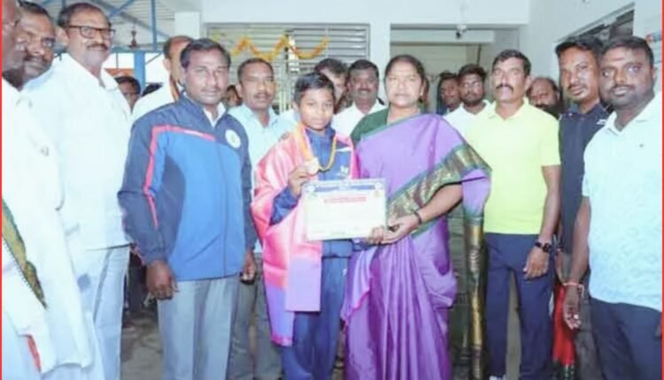 Mulugu wrestler Pujitha